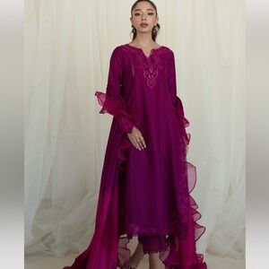 Farah Talib Aziz Rosetta Ruby Kalidaar 3 piece Size Medium